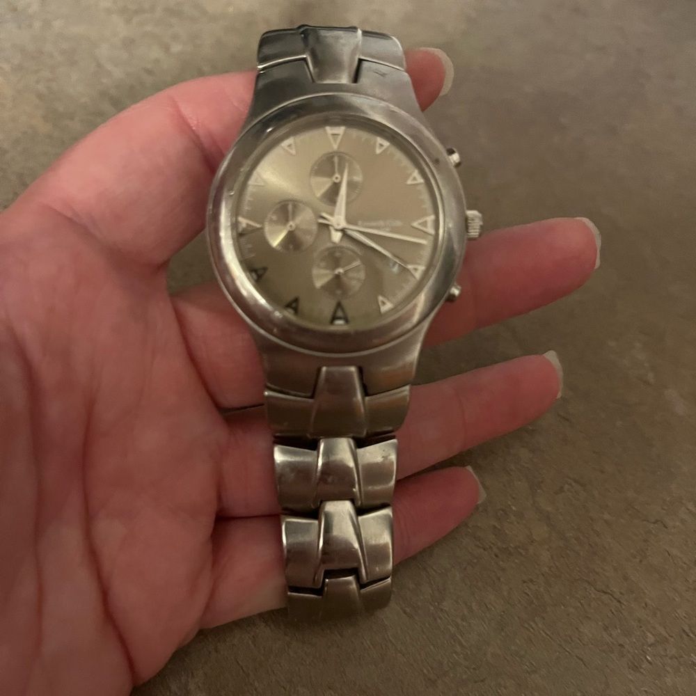 Reaction Kenneth Cole Silver Watch with Modern Bracelet Design